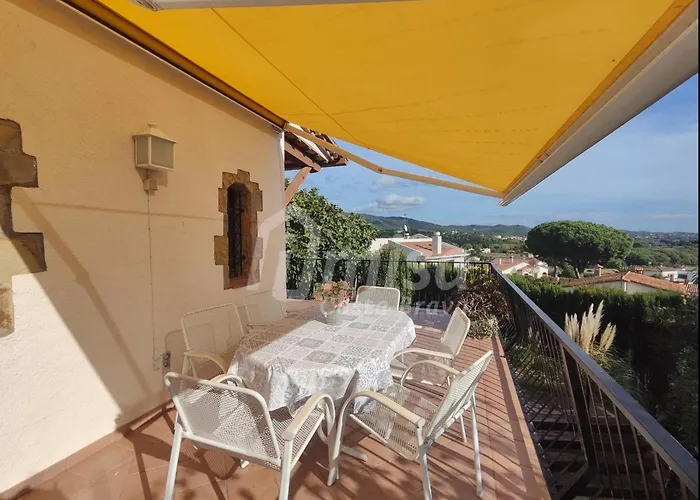 Casa Monica كالونج