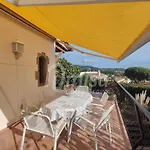 Casa Monica بيت للعطل كالونج